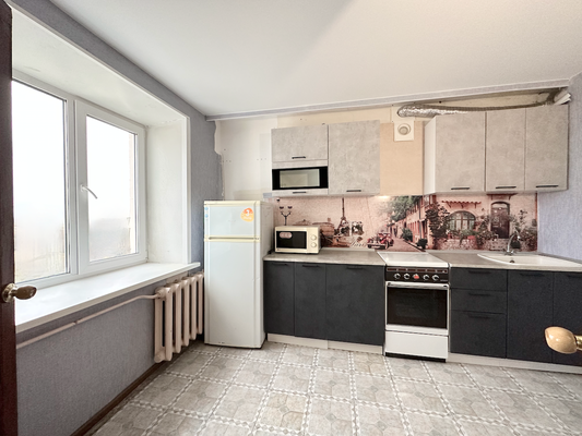 Продам однокомнатную (1-комн.) квартиру, 4, Дружный п