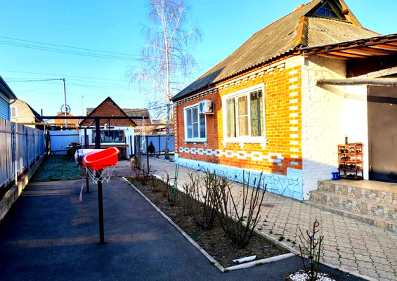 Продам дом, Подлесная ул, 209, Апшеронск г, 0 км от города