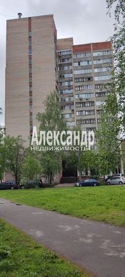 Продам комнату в 6-комн. квартире, Есенина ул, 36к3, Санкт-Петербург г