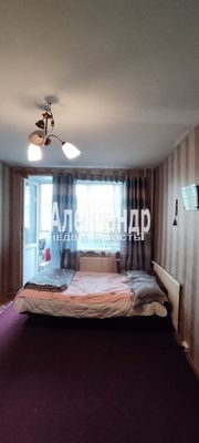 Продам комнату в 6-комн. квартире, Есенина ул, 36к3, Санкт-Петербург г