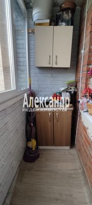 Продам комнату в 6-комн. квартире, Есенина ул, 36к3, Санкт-Петербург г