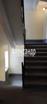 Продам комнату в 6-комн. квартире, Есенина ул, 36к3, Санкт-Петербург г