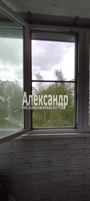 Продам комнату в 6-комн. квартире, Есенина ул, 36к3, Санкт-Петербург г