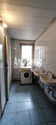 Продам комнату в 6-комн. квартире, Есенина ул, 36к3, Санкт-Петербург г
