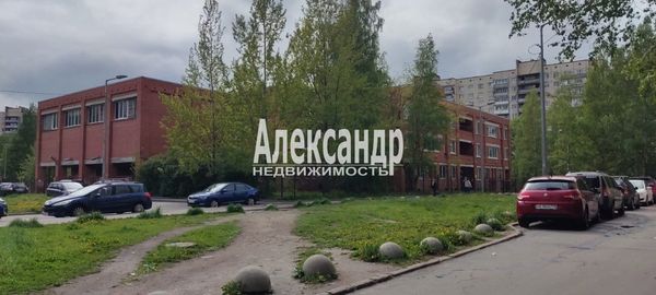 Продам комнату в 6-комн. квартире, Есенина ул, 36к3, Санкт-Петербург г