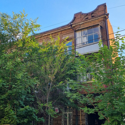 Продам трехкомнатную (3-комн.) квартиру, Чехова пр-кт, 23, Ростов-на-Дону г