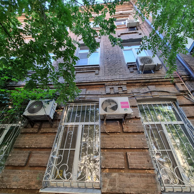 Продам трехкомнатную (3-комн.) квартиру, Чехова пр-кт, 23, Ростов-на-Дону г