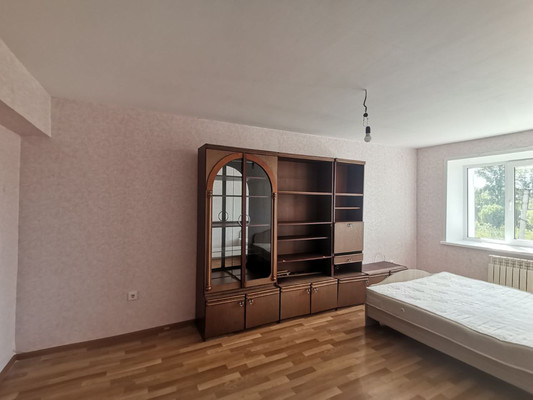 Продам двухкомнатную (2-комн.) квартиру, Пионерская ул, 10а, Мочалище п