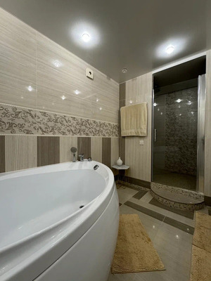 Продам трехкомнатную (3-комн.) квартиру, Свободы ул, 155, Киров г