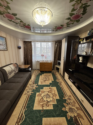 Продам трехкомнатную (3-комн.) квартиру, Восточная ул, 22, Киров г