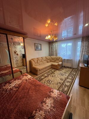 Продам трехкомнатную (3-комн.) квартиру, Восточная ул, 22, Киров г