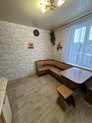 Продам трехкомнатную (3-комн.) квартиру, Восточная ул, 22, Киров г