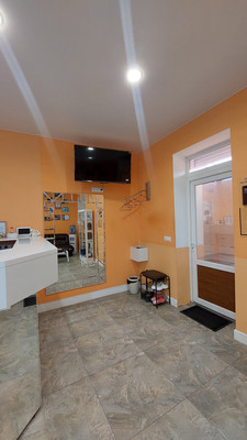 Продам торговое помещение 57 м2, Совхозная ул, 4кД, Симферополь г