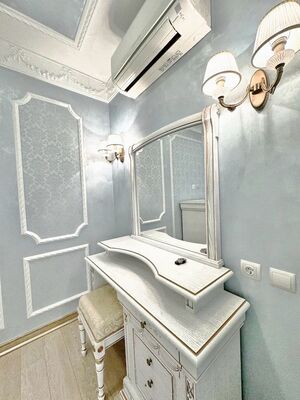 Продам двухкомнатную (2-комн.) квартиру, Володарского ул, 108, Киров г