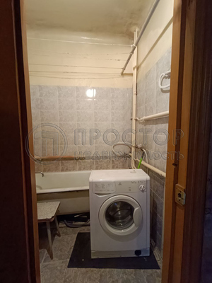 Продам двухкомнатную (2-комн.) квартиру, Новозаводская ул, 2к2, Москва г