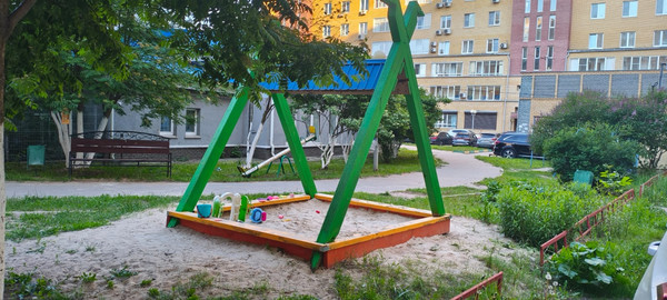 Продам трехкомнатную (3-комн.) квартиру, Коминтерна ул, 139, Нижний Новгород г