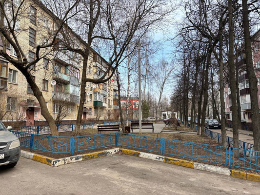 Продам двухкомнатную (2-комн.) квартиру, Б.Учительская ул, 11, Родники дп