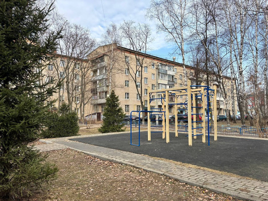 Продам двухкомнатную (2-комн.) квартиру, Б.Учительская ул, 11, Родники дп
