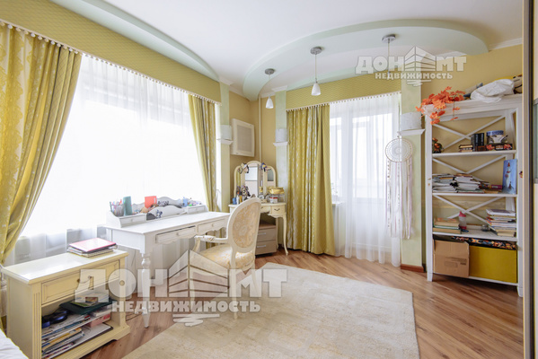 Продам многокомнатную квартиру, Богатяновский Спуск пр-кт, 2В, Ростов-на-Дону г