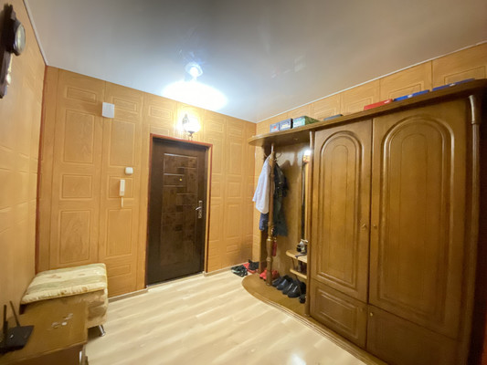 Продам трехкомнатную (3-комн.) квартиру, Магнитогорская ул, 5/65б, Ростов-на-Дону г