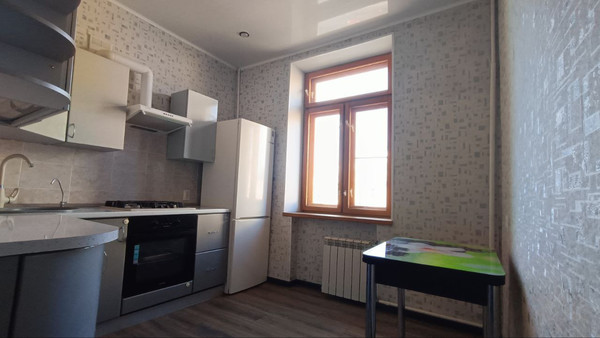 Продам двухкомнатную (2-комн.) квартиру, Первомайский пр-кт, 63, Рязань г