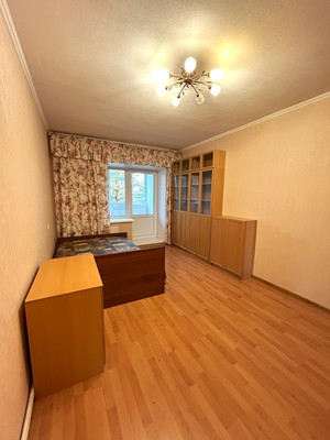 Продам трехкомнатную (3-комн.) квартиру, Заозерная ул, 1, Кузьмоловский гп