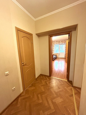 Продам трехкомнатную (3-комн.) квартиру, Заозерная ул, 1, Кузьмоловский гп