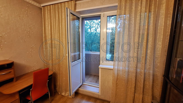 Продам двухкомнатную (2-комн.) квартиру, Витебская ул, 3к1, Москва г