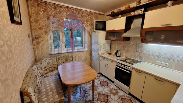 Продам двухкомнатную (2-комн.) квартиру, Витебская ул, 3к1, Москва г