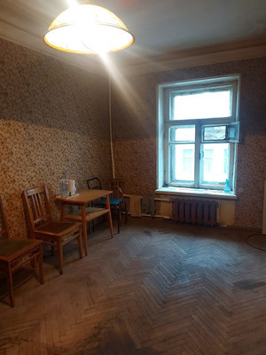Продам 2-комн. в 7-комн. квартире, Суворовский пр-кт, 13, Санкт-Петербург г