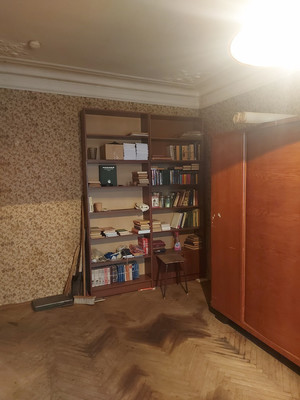 Продам 2-комн. в 7-комн. квартире, Суворовский пр-кт, 13, Санкт-Петербург г