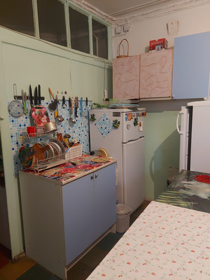 Продам 2-комн. в 7-комн. квартире, Суворовский пр-кт, 13, Санкт-Петербург г