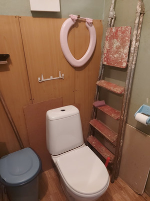Продам 2-комн. в 7-комн. квартире, Суворовский пр-кт, 13, Санкт-Петербург г