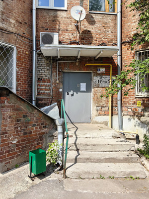 Продам комнату в 4-комн. квартире, Советская ул, 30/24, Глазово д