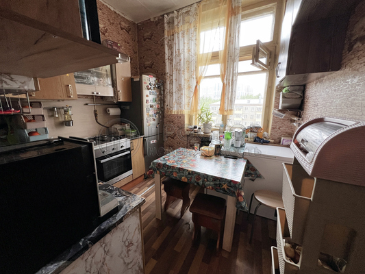 Продам двухкомнатную (2-комн.) квартиру, Ивантеевская ул, 19, Москва г