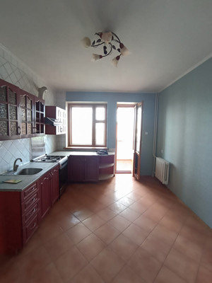 Продам трехкомнатную (3-комн.) квартиру, Гагарина ул, 7И, Волгодонск г
