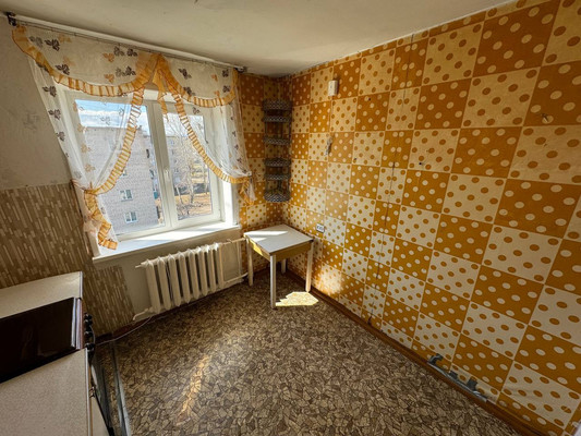 Продам многокомнатную квартиру, 2-й Микрорайон ул, 46кб, Эльбан рп