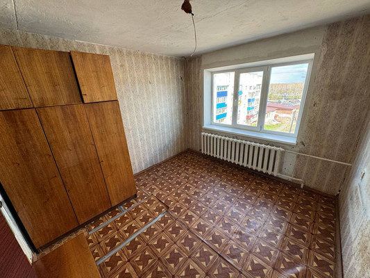 Продам многокомнатную квартиру, 2-й Микрорайон ул, 46кб, Эльбан рп