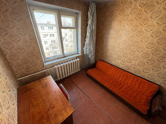 Продам многокомнатную квартиру, 2-й Микрорайон ул, 46кб, Эльбан рп