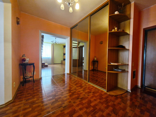 Продам многокомнатную квартиру, Карла Маркса ул, 60кБ, Ишим г