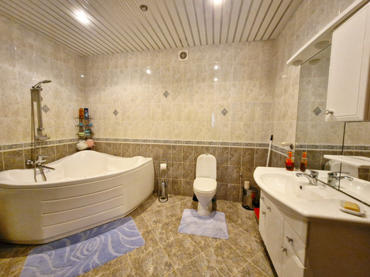 Продам многокомнатную квартиру, Карла Маркса ул, 60кБ, Ишим г