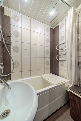 Продам трехкомнатную (3-комн.) квартиру, Свердлова ул, 77, Пенза г