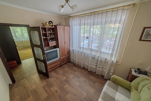 Продам трехкомнатную (3-комн.) квартиру, Свердлова ул, 77, Пенза г