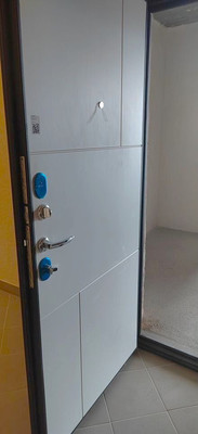 Продам двухкомнатную (2-комн.) квартиру, Миргородская ул, 2к1, Калининград г