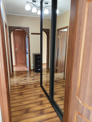 Продам двухкомнатную (2-комн.) квартиру, Ямашева пр-кт, 61, Казань г