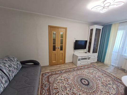 Продам двухкомнатную (2-комн.) квартиру, Магистральное ш, 13к6, Комсомольск-на-Амуре г