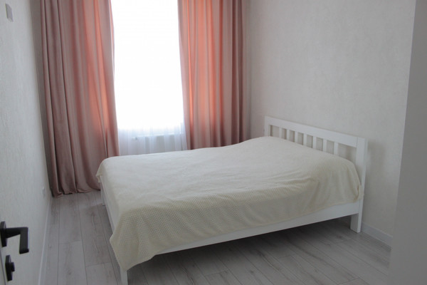 Сдам трехкомнатную (3-комн.) квартиру, Зиповская ул, 36, Краснодар г