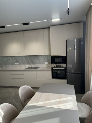 Продам трехкомнатную (3-комн.) квартиру, Нансена ул, 102/2, Ростов-на-Дону г