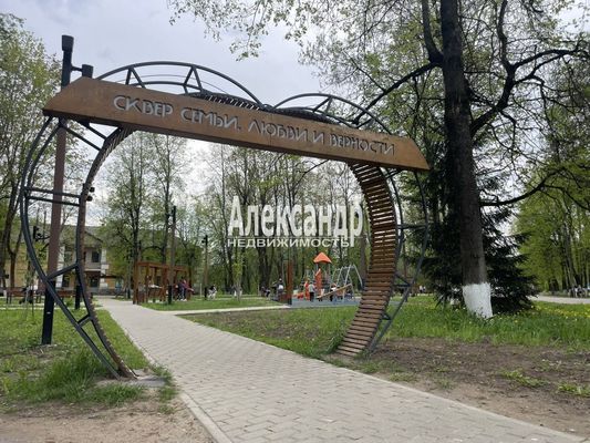 Продам двухкомнатную (2-комн.) квартиру, Октябрьская ул, 11, Назия гп