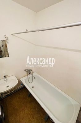 Продам двухкомнатную (2-комн.) квартиру, Юнтоловский пр-кт, 43к1, Санкт-Петербург г